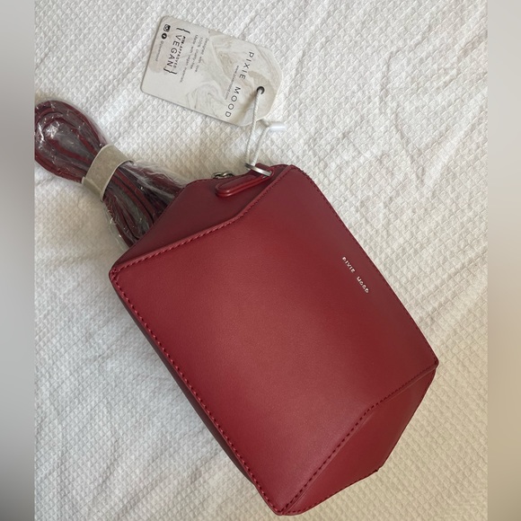 Pixie Mood Ashton Crossbody Red Purse 👛 NWT - Picture 5 of 11